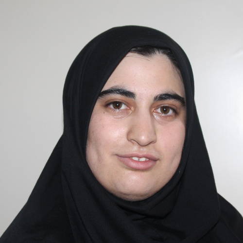 تصویر ینب هاشم‌پور